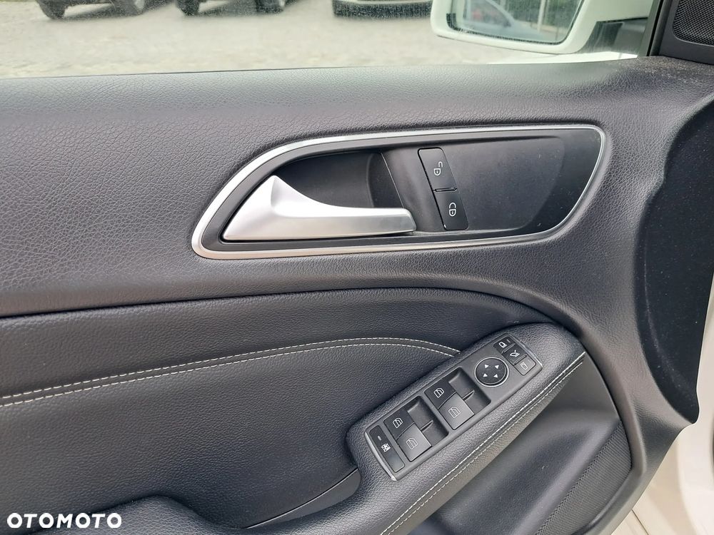 Mercedes-Benz Klasa B 200 d Peak Edition - 10