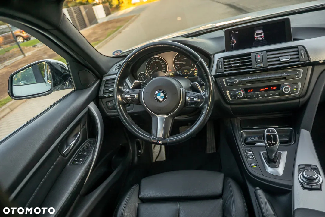 BMW Seria 3 330d xDrive M Sport - 36
