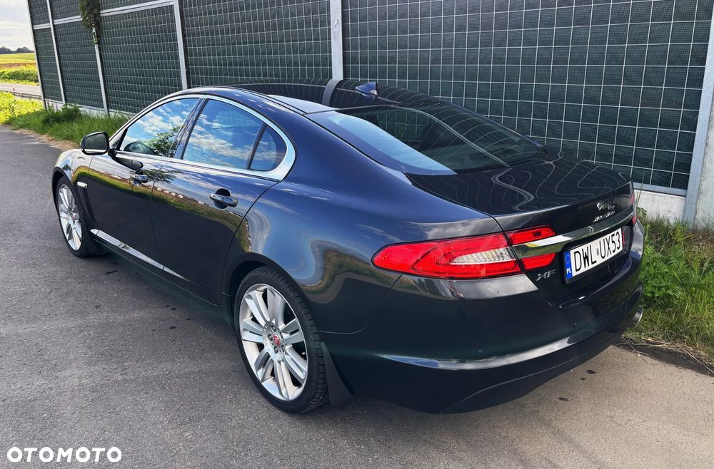 Jaguar XF 2.2 D Premium Luxury - 5