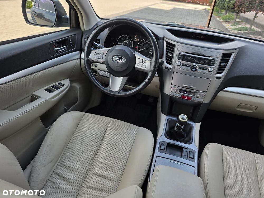 Subaru Outback - 35