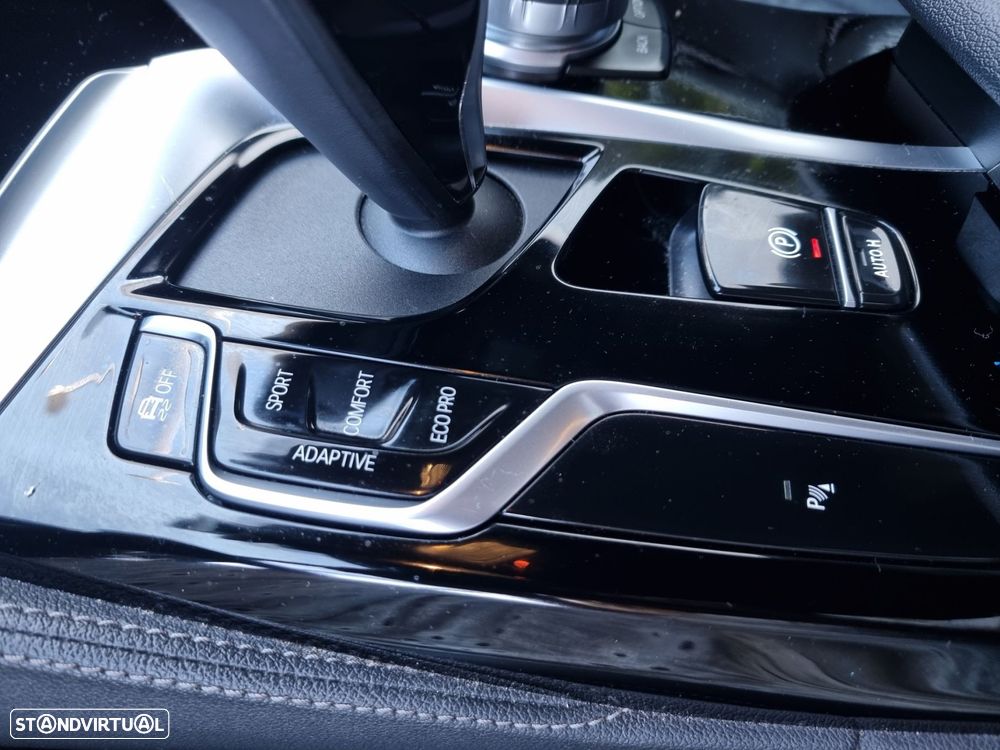 BMW 520 d Pack Desportivo M Auto - 15