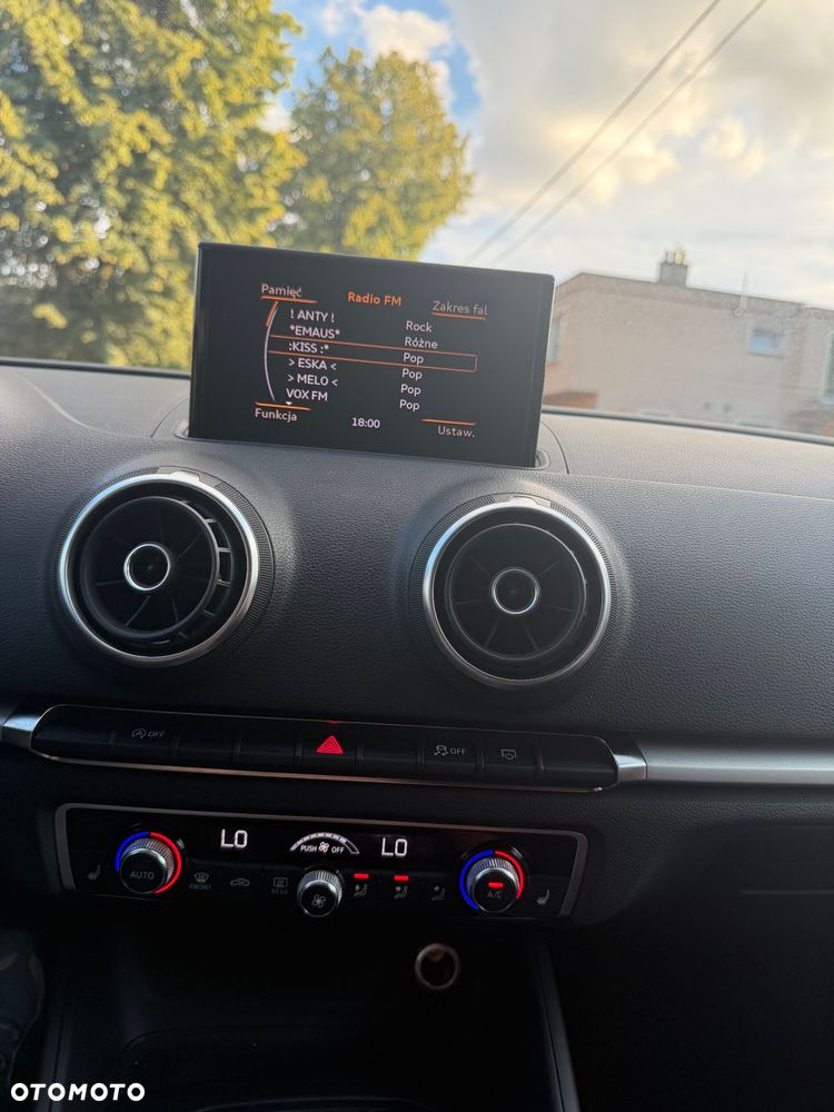 Audi A3 Sportback 1.4 TFSI Ambiente - 26