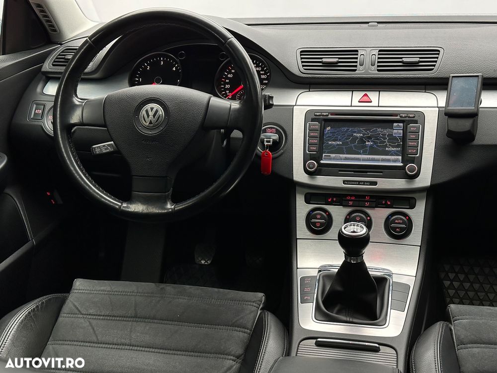 Volkswagen Passat 2.0 TDI Highline - 8