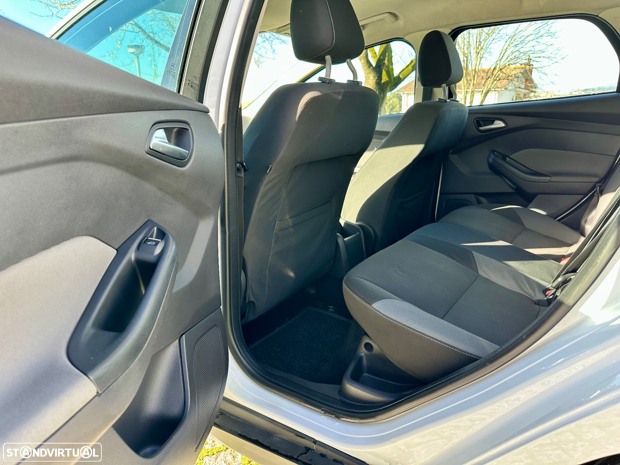 Ford Focus SW 1.6 TDCi Trend - 19