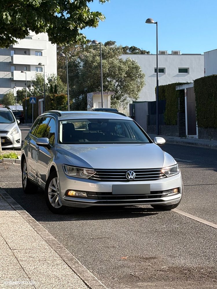 VW Passat Variant 2.0 TDI Confortline DSG - 4