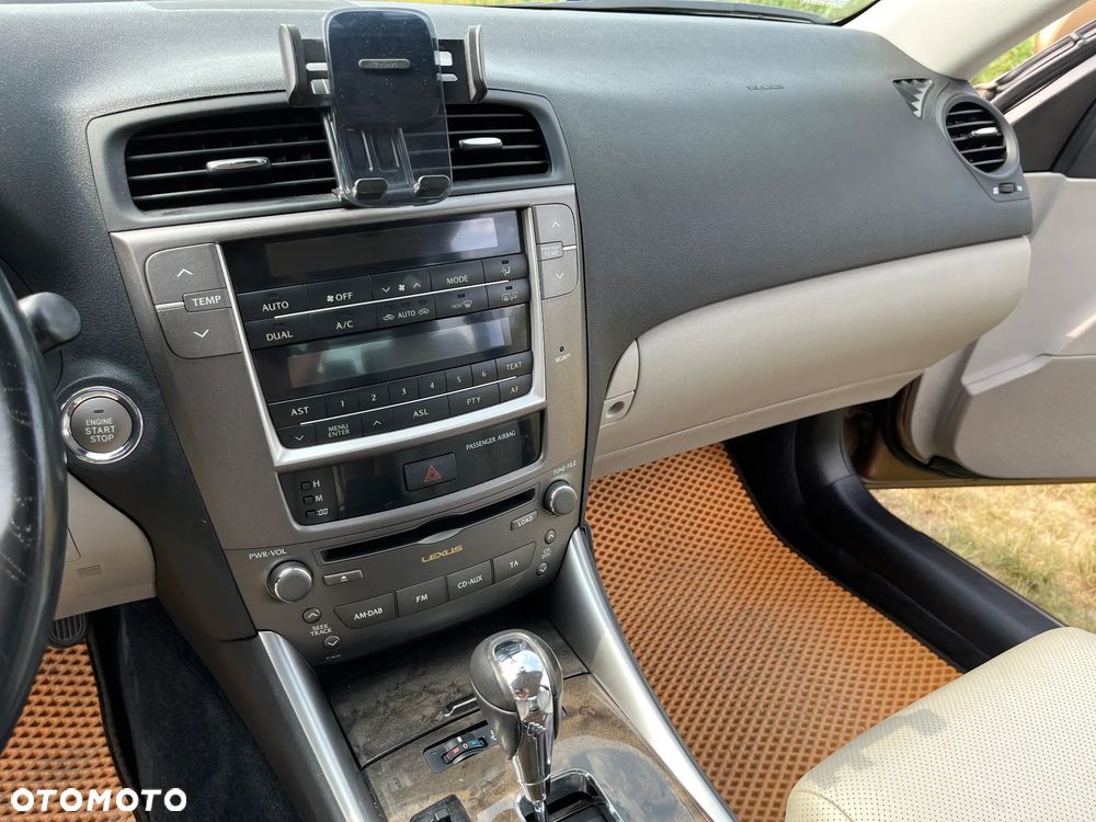 Lexus IS 250 Luxury Line - 18