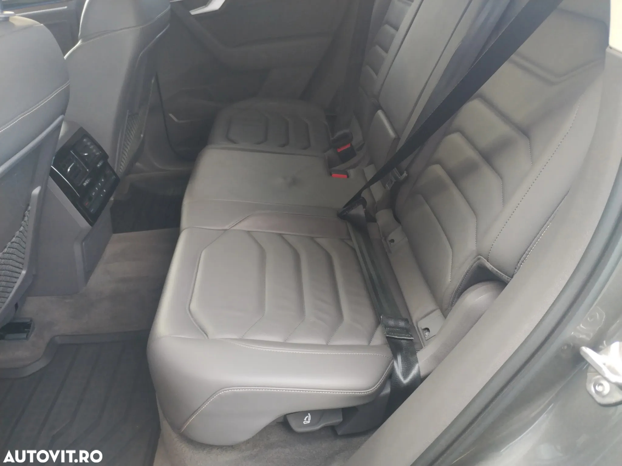 Volkswagen Touareg V6 TDI Atmosphere - 32
