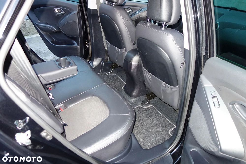 Hyundai ix35 1.6 2WD Fifa World Cup Edition - 33