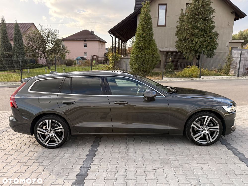Volvo V60 B4 D Core - 9