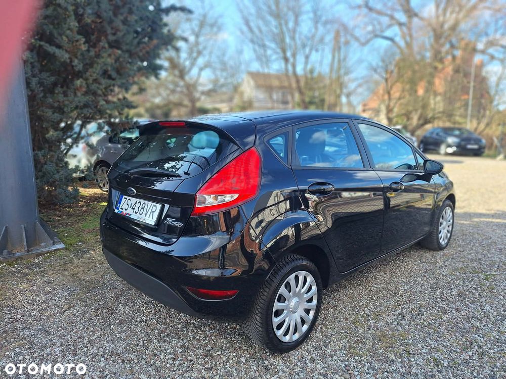 Ford Fiesta 1.25 Trend - 12