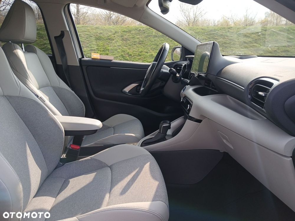 Toyota Yaris - 13