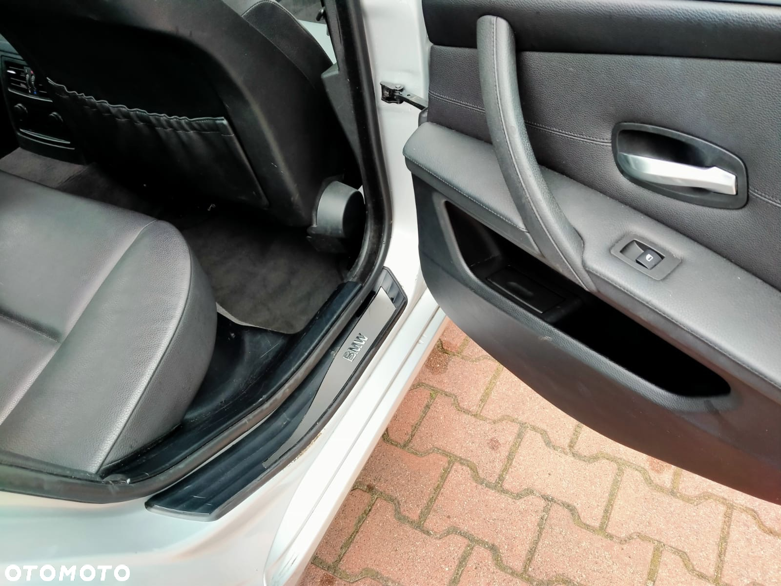 BMW Seria 5 525d - 27