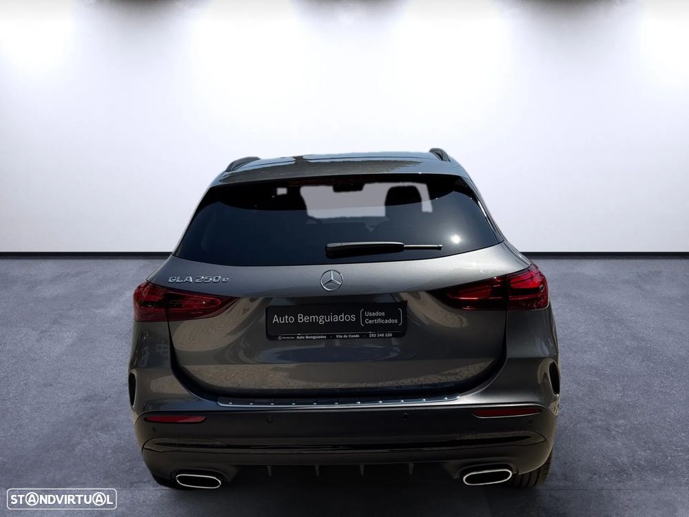 Mercedes-Benz GLA 250 e AMG Line - 13