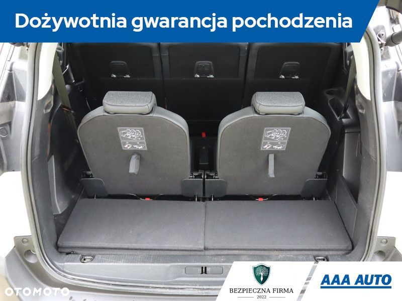 Peugeot 5008 - 23