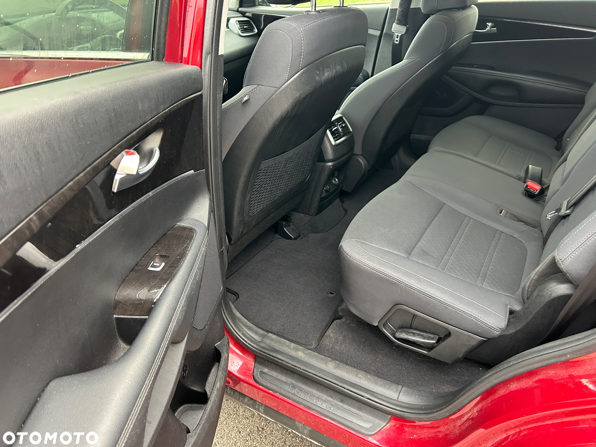 Kia Sorento - 10
