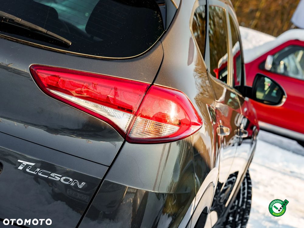 Hyundai Tucson blue 1.7 CRDi 2WD DCT Premium - 12