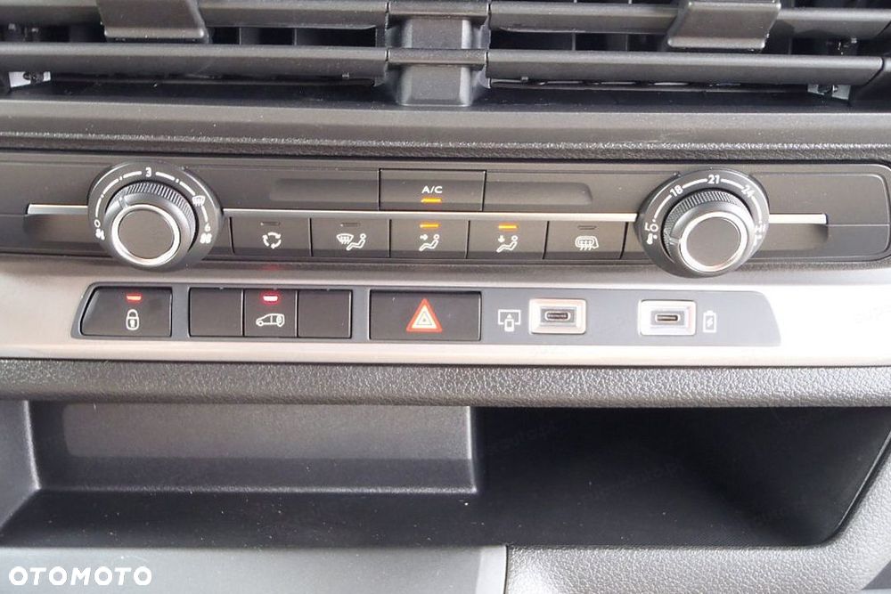 Opel Vivaro XL L2H1 EAT8 2.2 140KM - 10