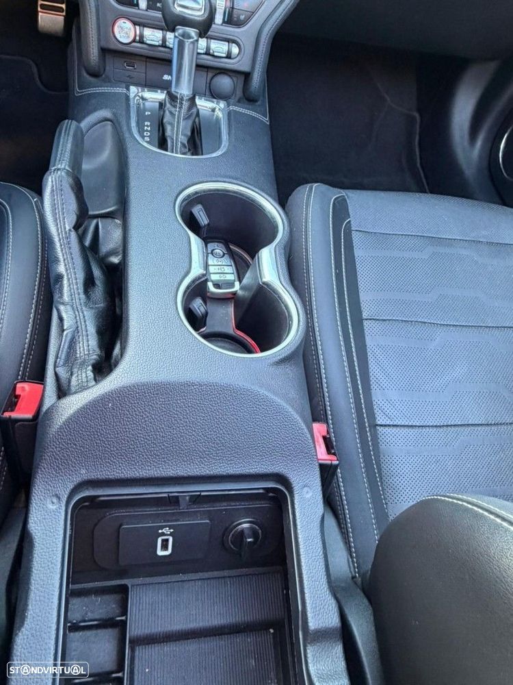 Ford Mustang 2.3i EcoBoost Aut. - 23