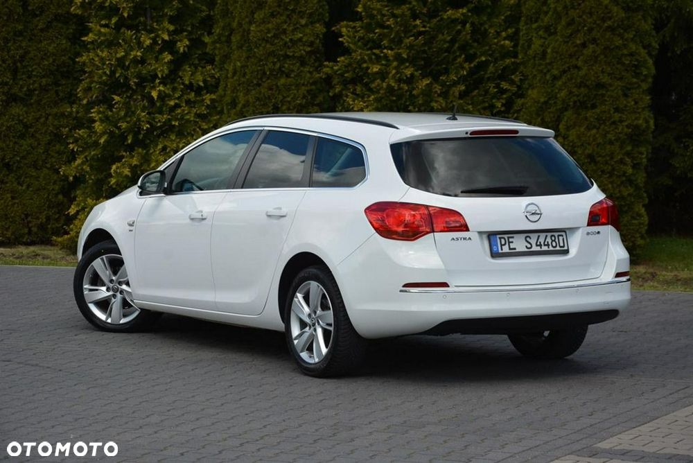 Opel Astra 1.4 Turbo Cosmo - 6