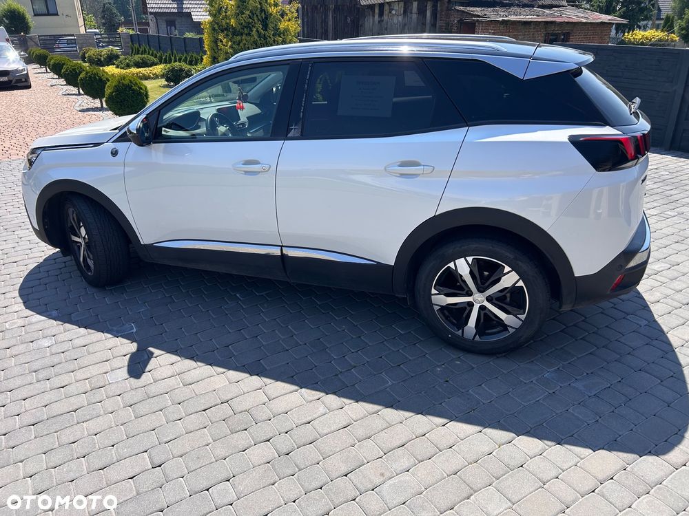 Peugeot 3008 PureTech 130 Stop & Start GPF EAT8 Allure - 5