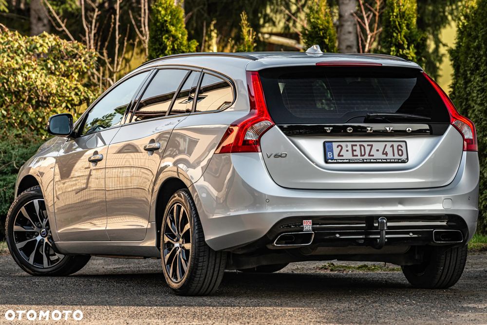 Volvo V60 D2 Geartronic Momentum - 4