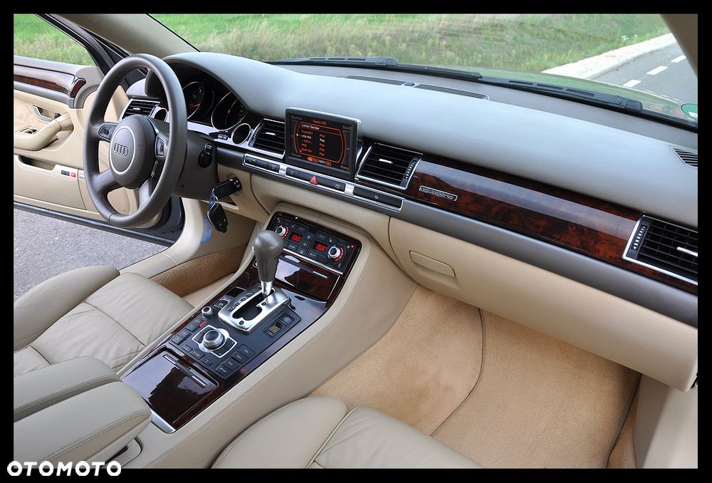 Audi A8 - 26