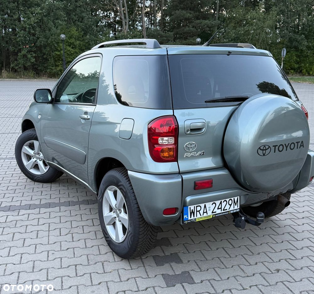 Toyota RAV4 - 10