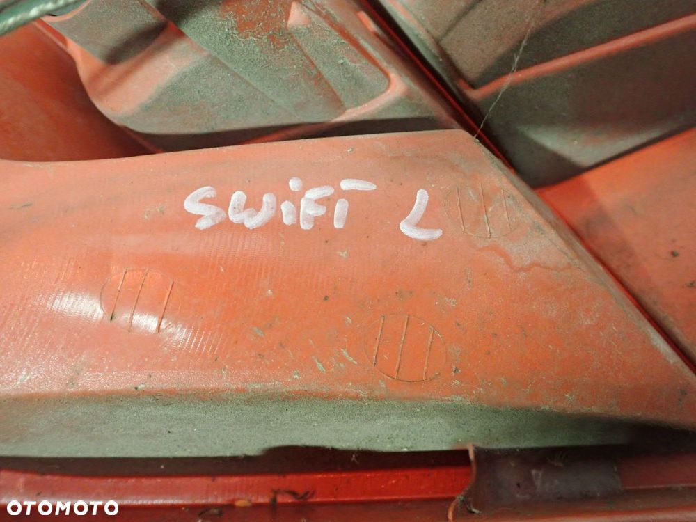 LAMPA LEWA TYLNA SUZUKI SWIFT IV - 8