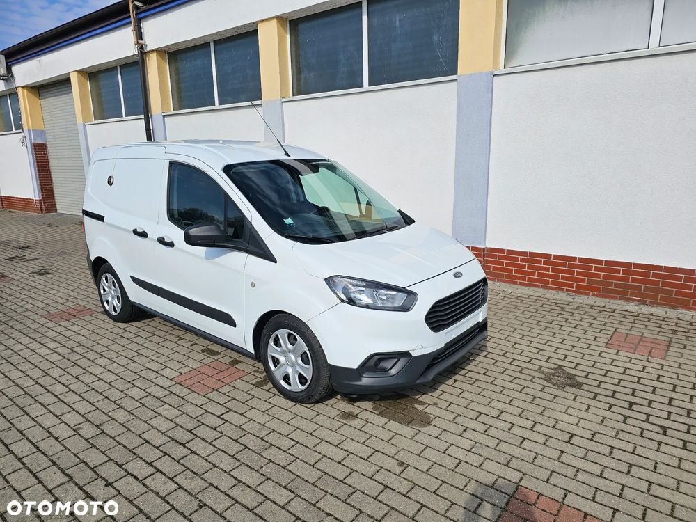 Ford Courier - 2