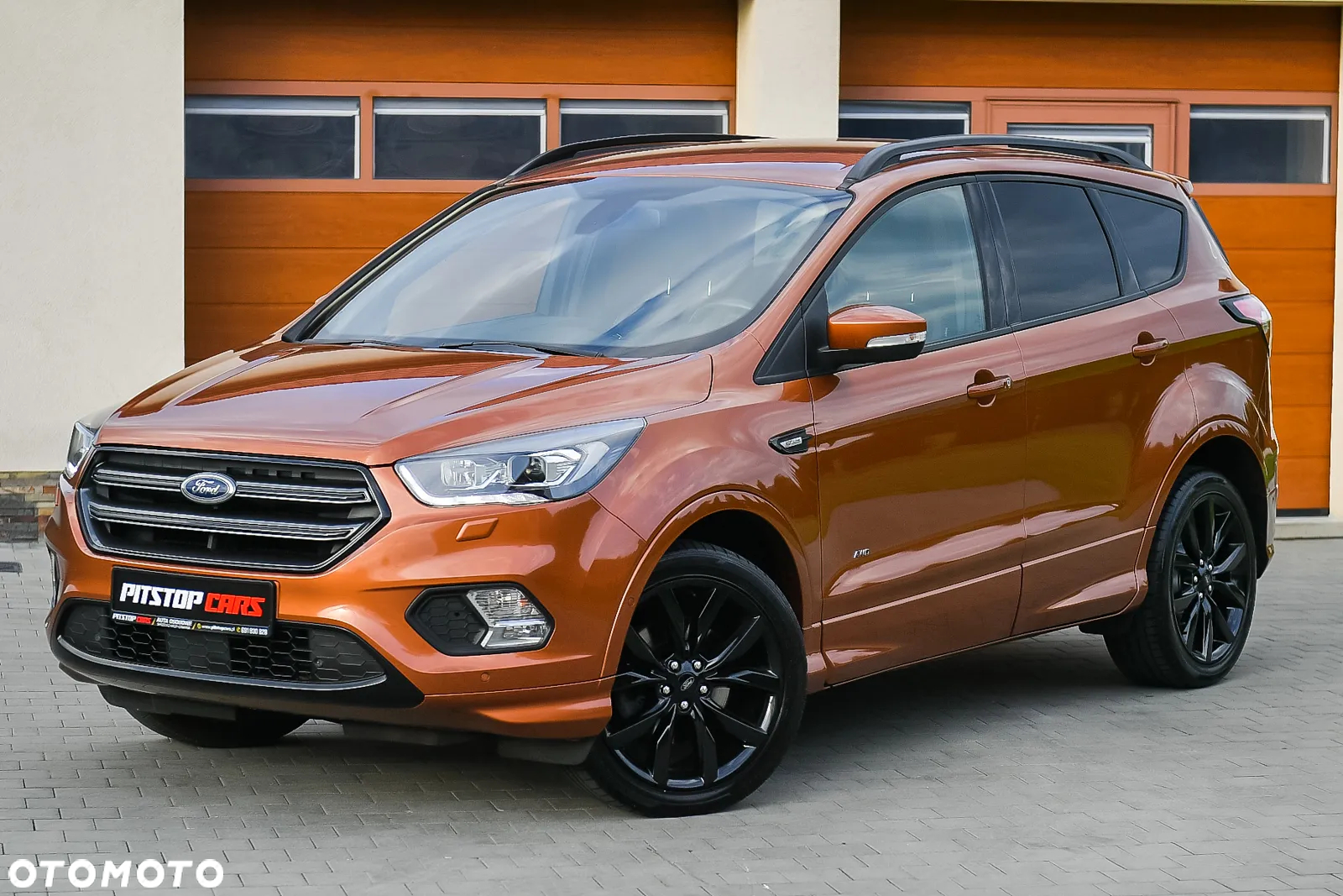 Ford Kuga 2.0 EcoBlue 4x4 ST-LINE - 4