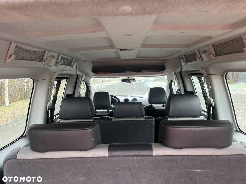 Volkswagen Caddy Maxi Comfortline DSG - 10