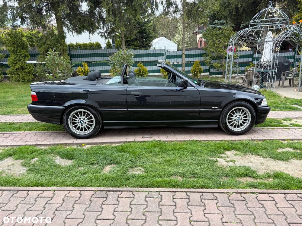 BMW Seria 3 320i - 8