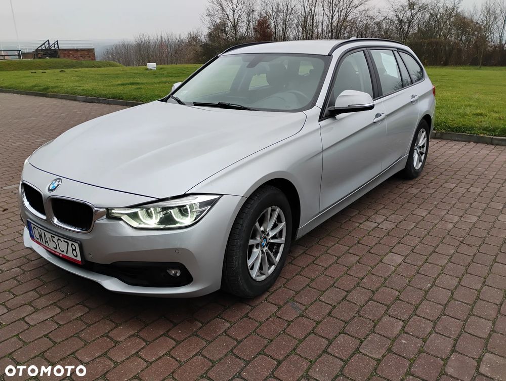 BMW Seria 3 320i xDrive - 2