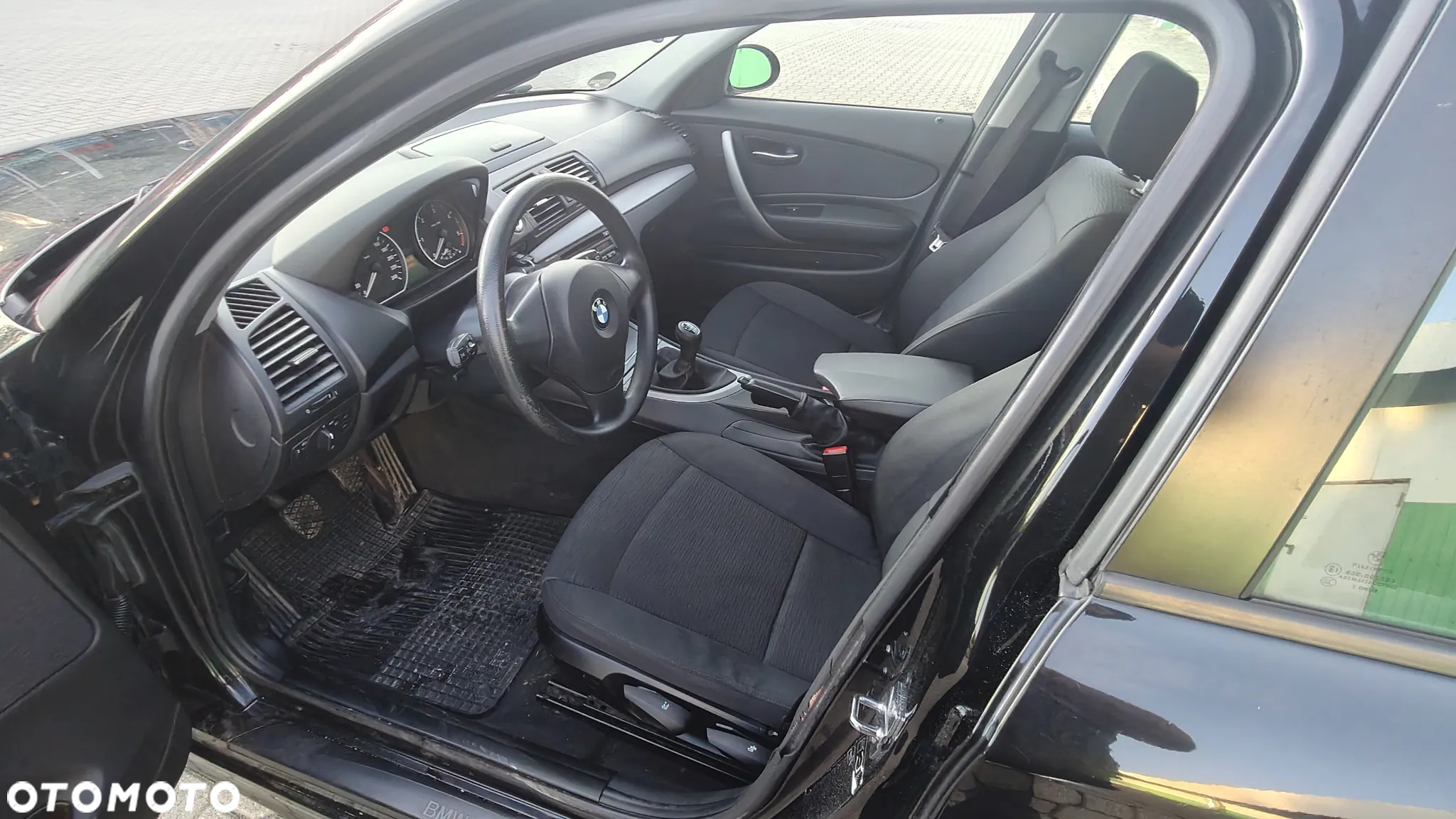 BMW Seria 1 116d - 17