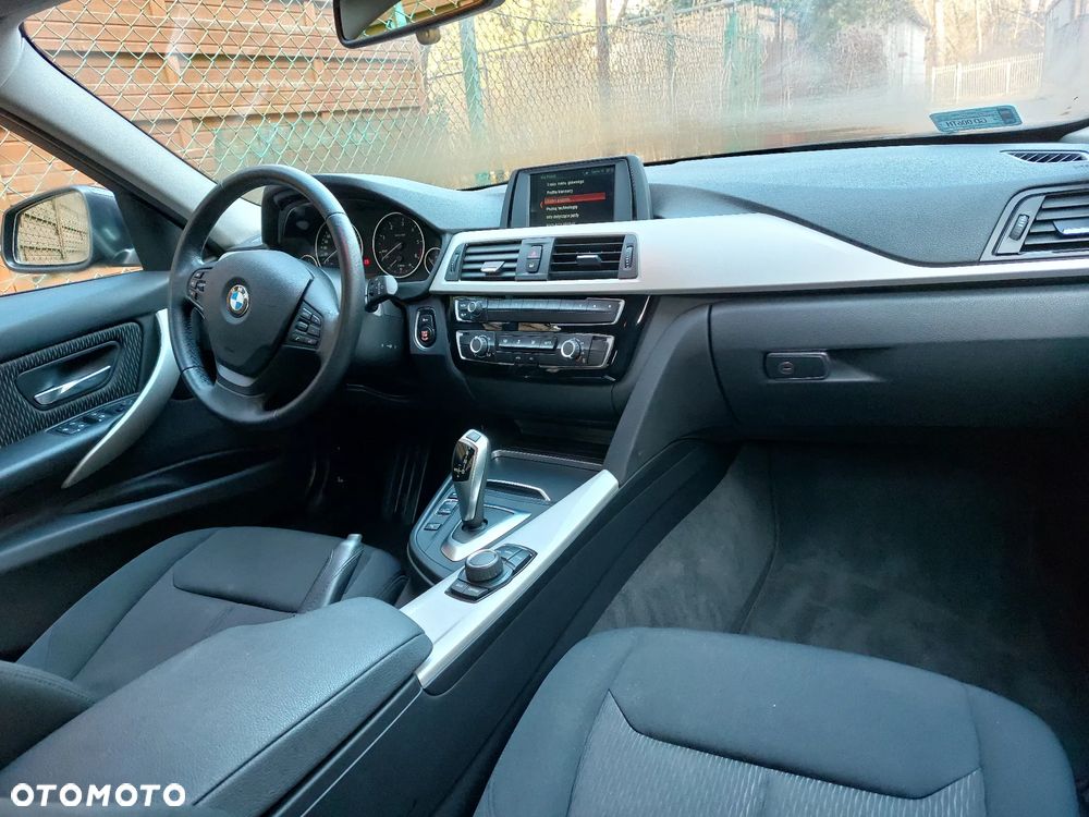 BMW Seria 3 318d Advantage - 4