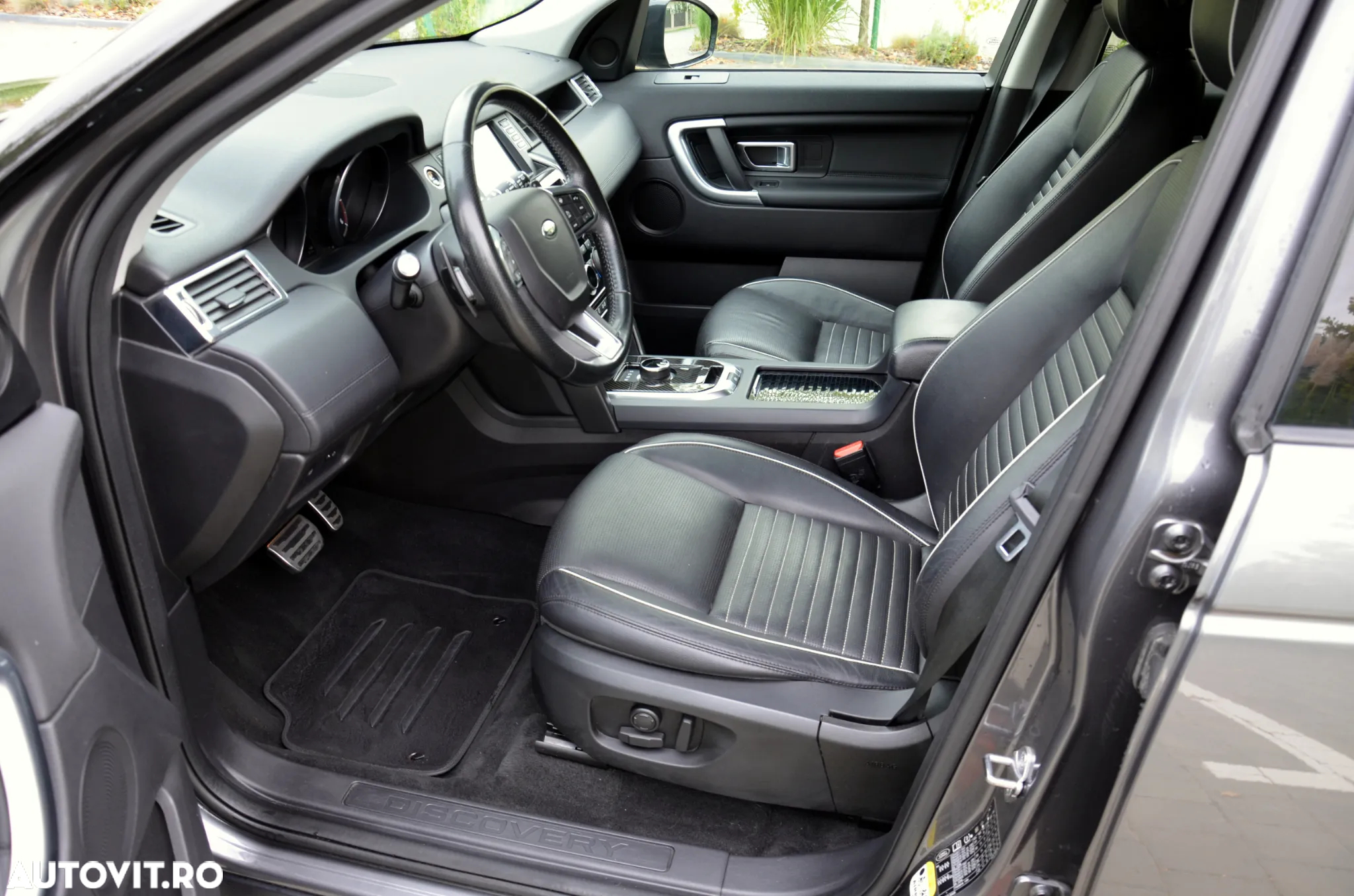 Land Rover Discovery Sport 2.0 D180 R-Dynamic MHEV HSE - 13