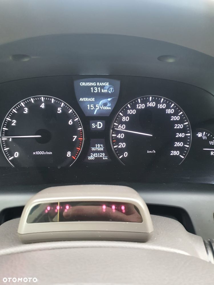 Lexus LS 460 Prestige - 40