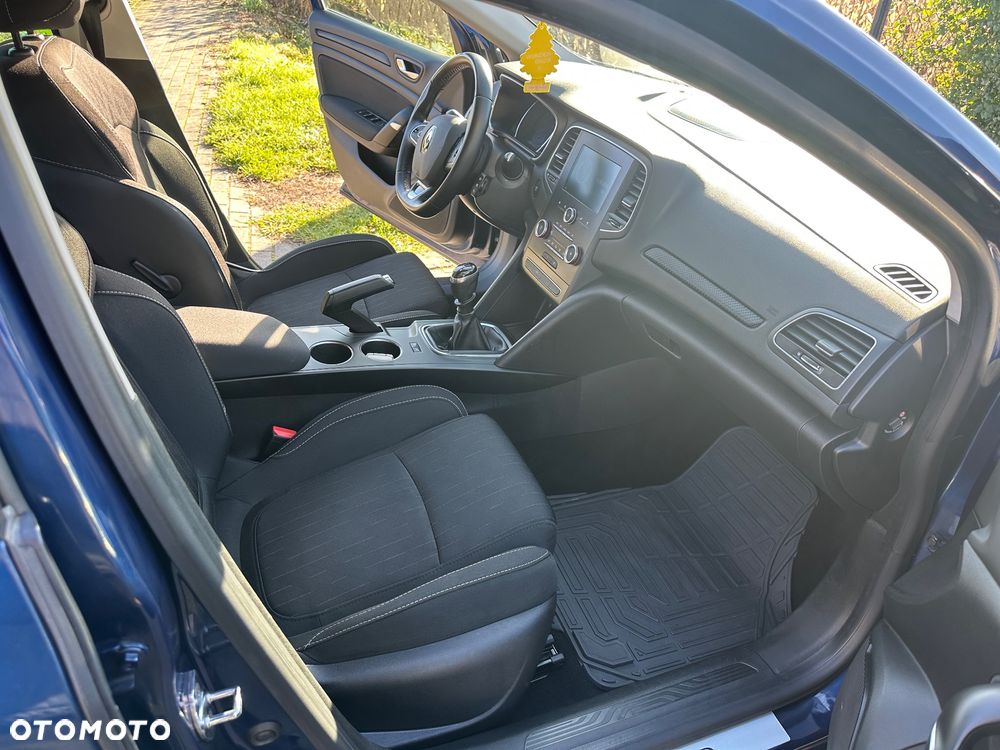 Renault Megane 1.6 SCe Limited - 9