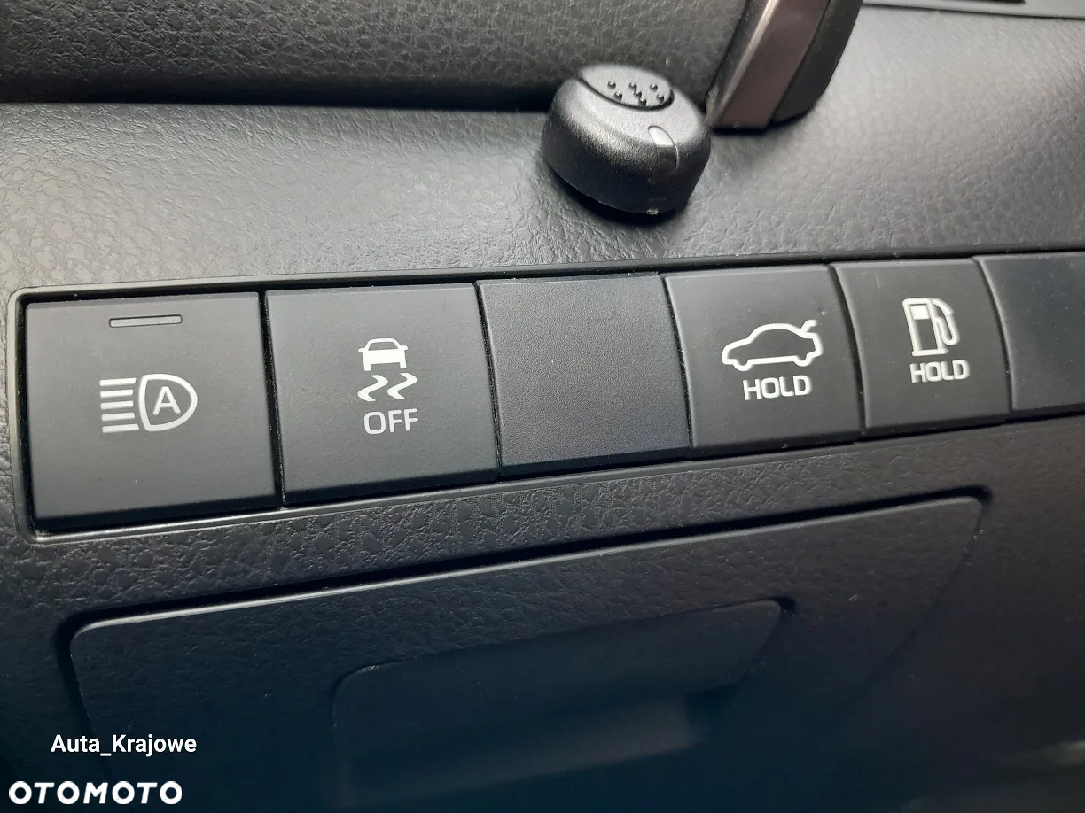 Toyota Camry 2.5 Hybrid Executive CVT - 26