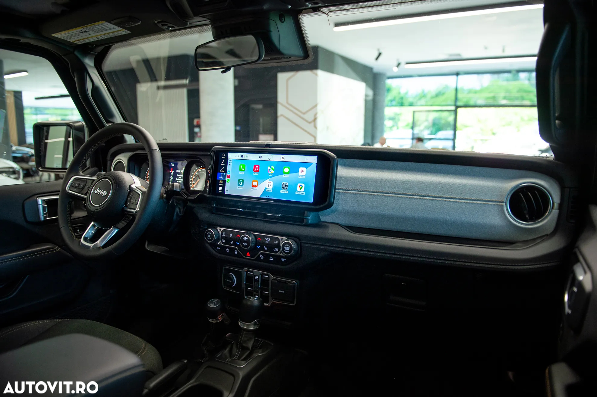Jeep Wrangler Unlimited 2.0 AT8 4WD Sahara - 29