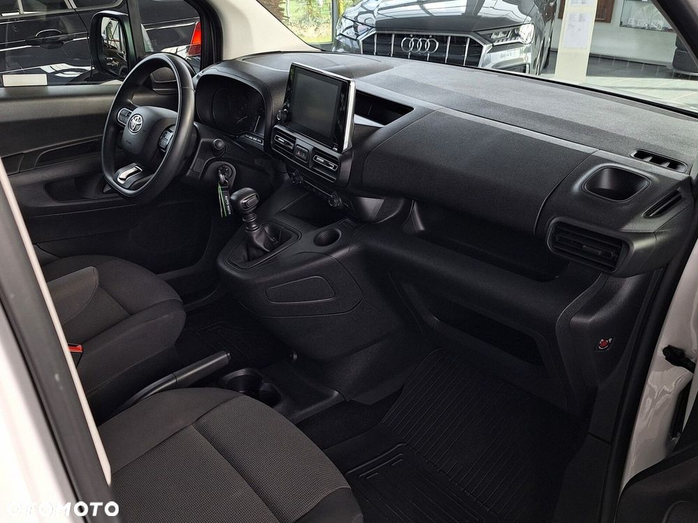 Toyota Proace City D-4D Long 2,3t Active (bryg.) - 24