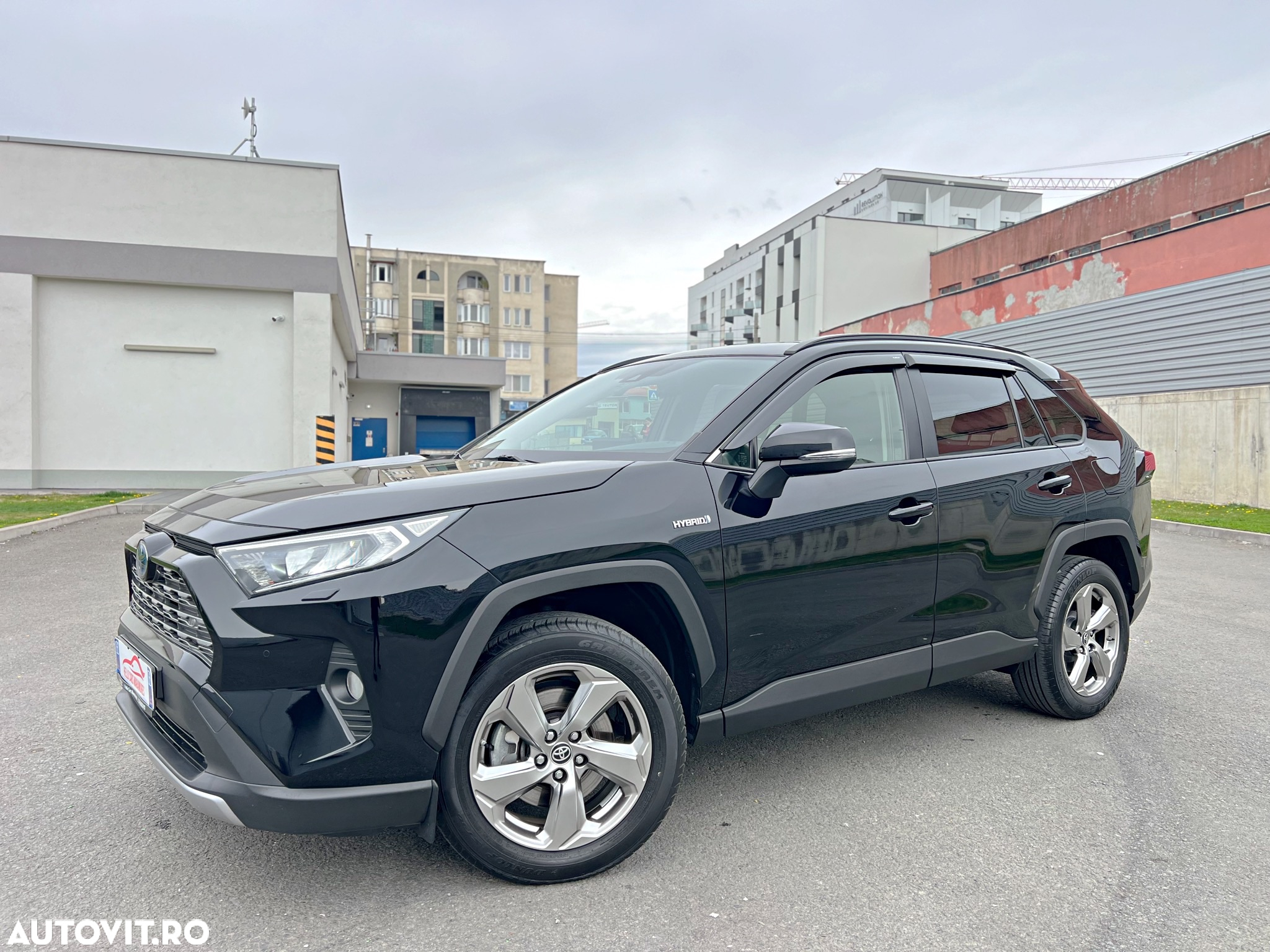 Toyota RAV4 2.5 Hybrid VVT-iE 4x4 Luxury Plus - 17
