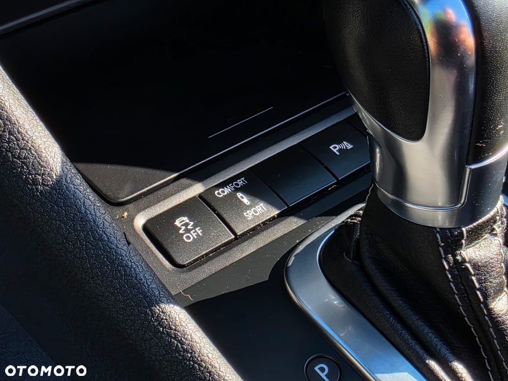 Volkswagen Golf Cabrio R DSG - 16