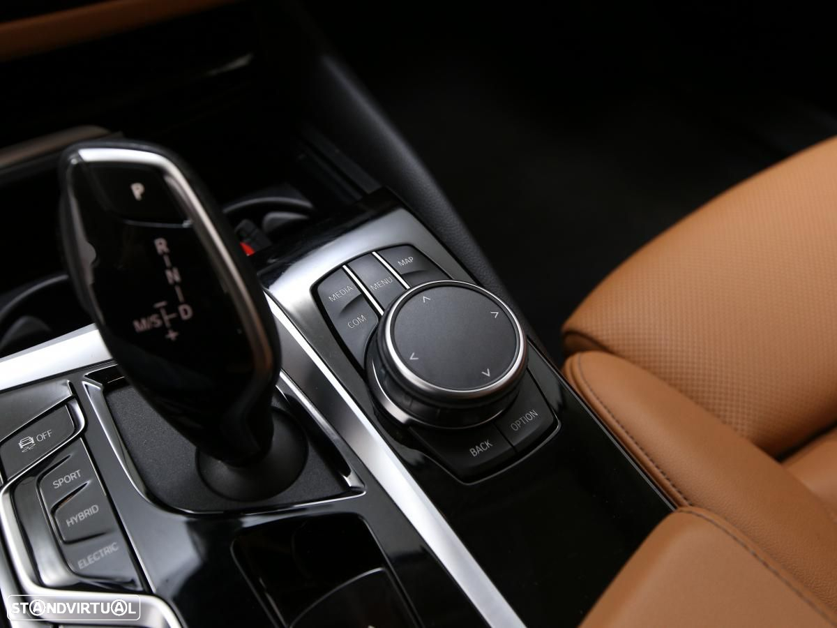 BMW 530 e Touring Aut. - 32