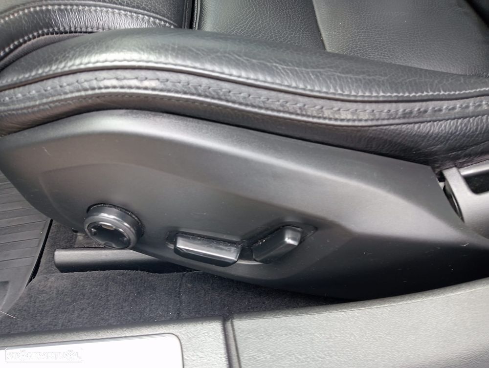 Volvo V90 D5 AWD Geartronic Momentum Pro - 17