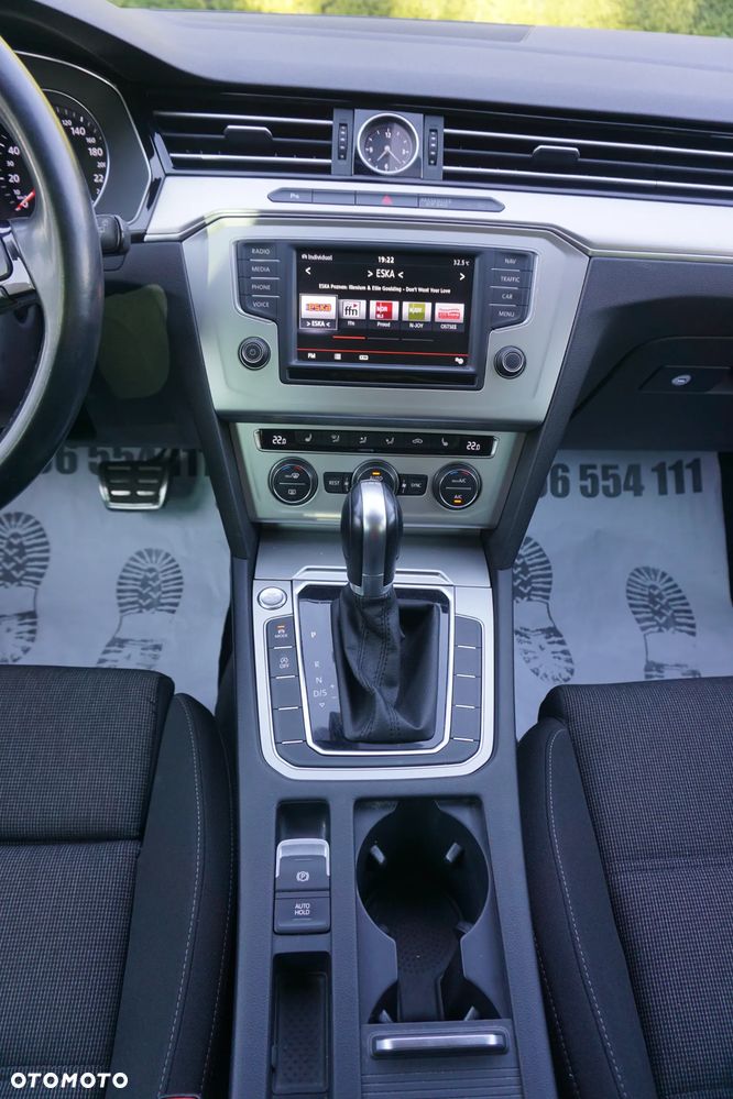 Volkswagen Passat - 18