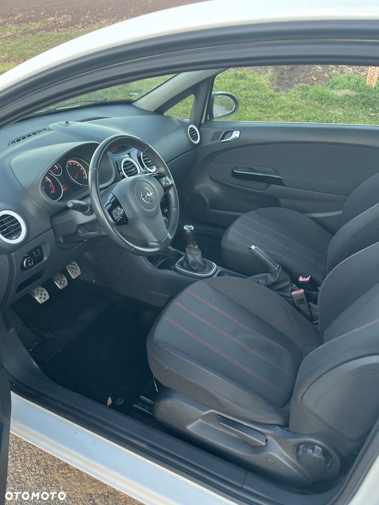 Opel Corsa - 11