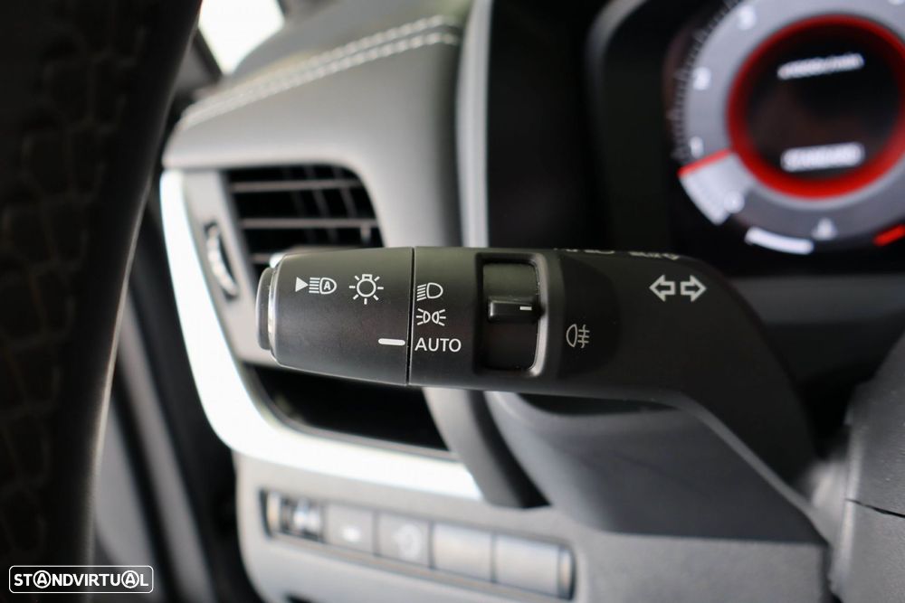 Nissan Qashqai 1.3 DIG-T N-Connecta - 18