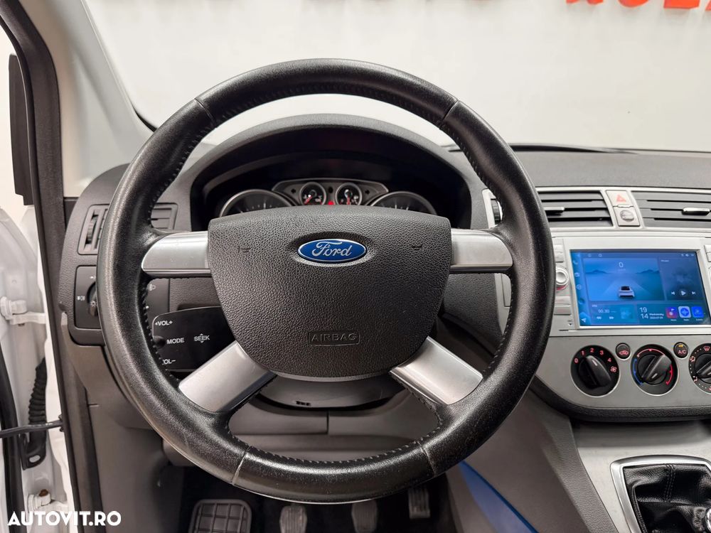 Ford Kuga 2.0 TDCi 2x4 Trend - 23