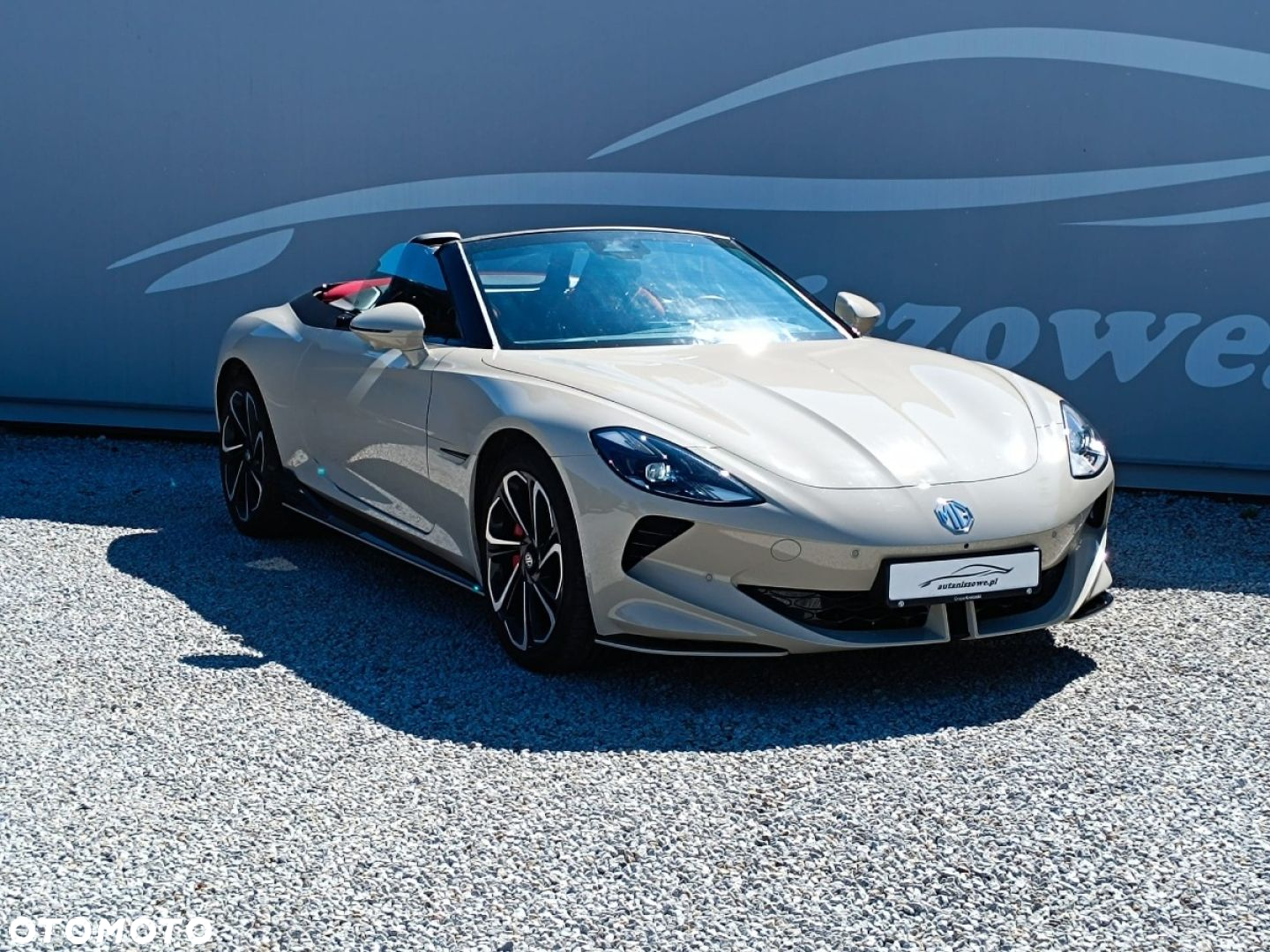 MG Cyberster 77kWh AWD Czerwony Dach - 14